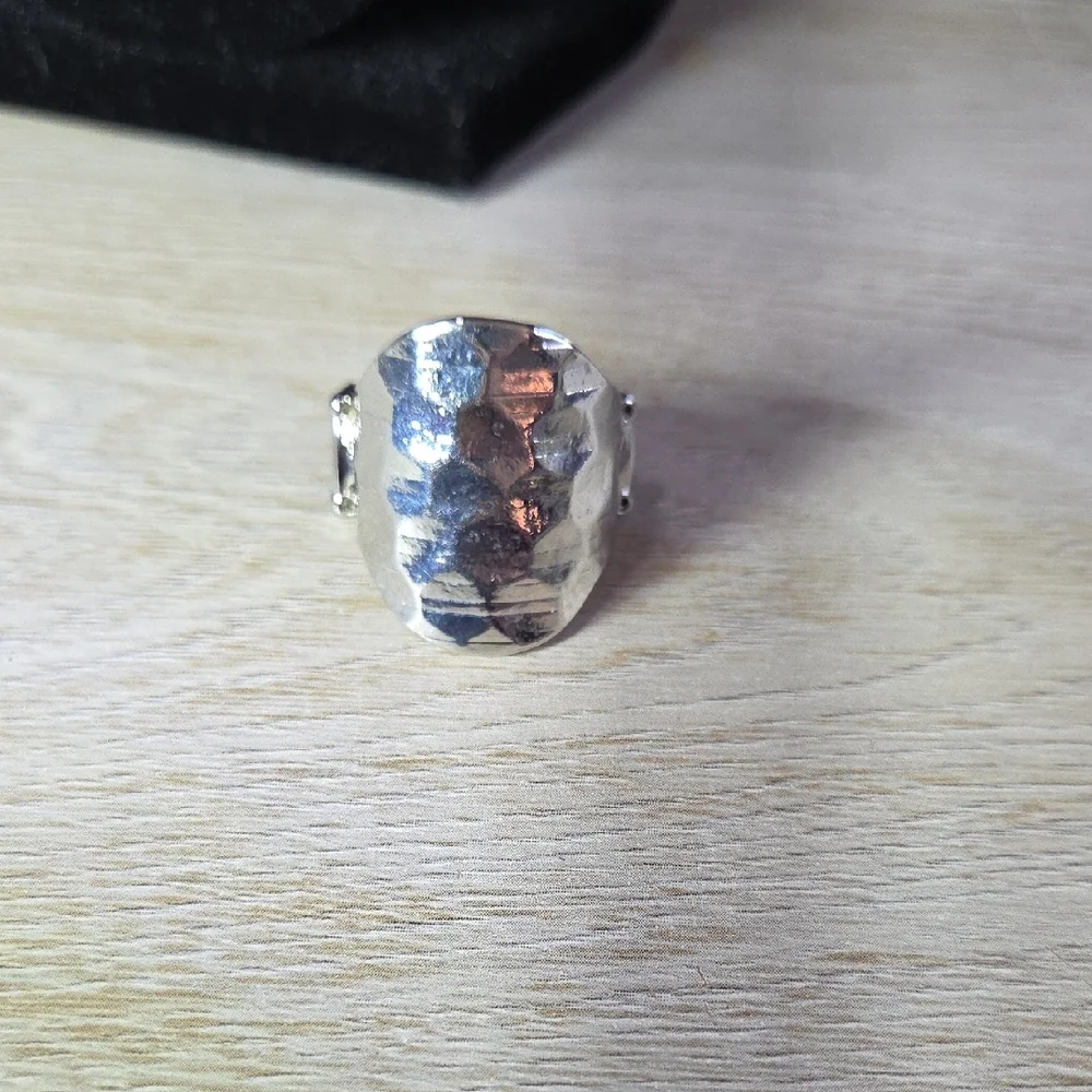 🌹#95 Paparazzi Silver Hammered Ring